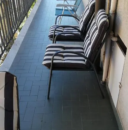 Karma Climatizzato Con Parcheggio Lejlighed Genova