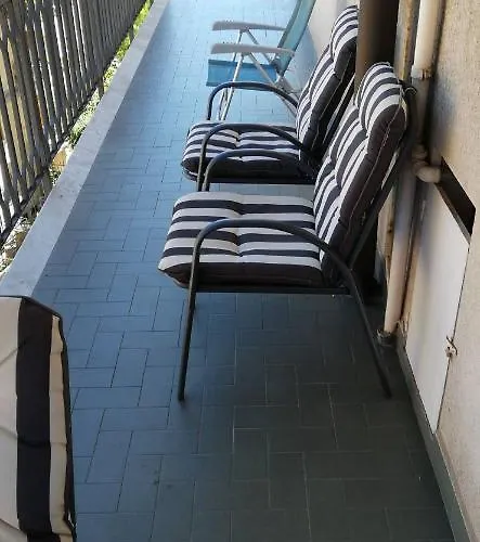 Karma Climatizzato Con Parcheggio Appartement Genua